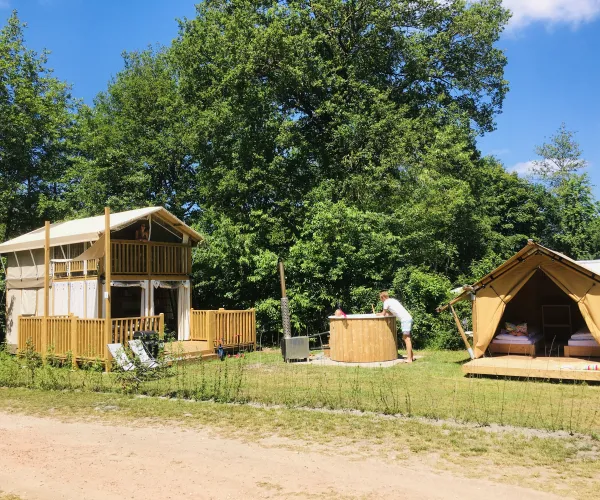 Papillon Country Resort Glamping Air Lodge Hottub